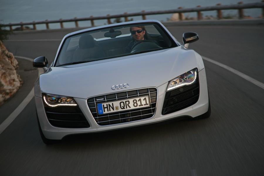  Audi R8 Spyder 5.2 FSI Quattro 2010 года  (WW) (фото 55 из 79)